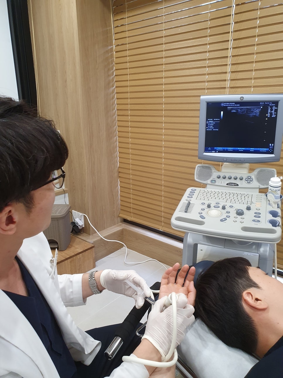 손목터널 증후군 수근관 증후군008