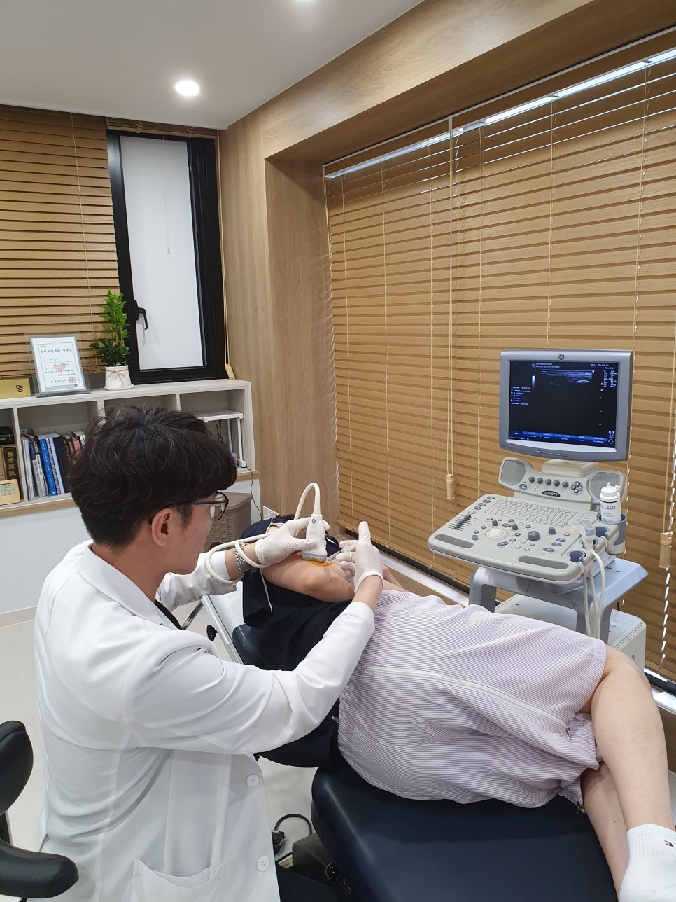 주두 점액낭염008